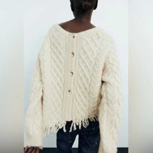 Zara Ivory Cable Knit Sweater with Fringe. Asymmetrical - Picture 5 of 14